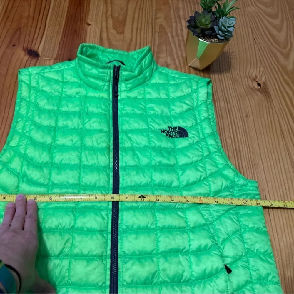 The North Face Men's Thermoball Full Zip Quilted Puffer Vest Size SM Neon Green